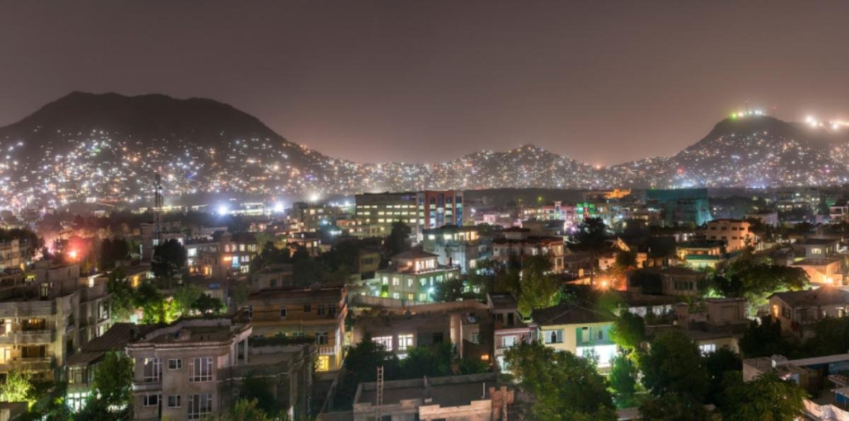 Pakistán bombardeó Kabul y declaró "guerra abierta" contra Afganistán