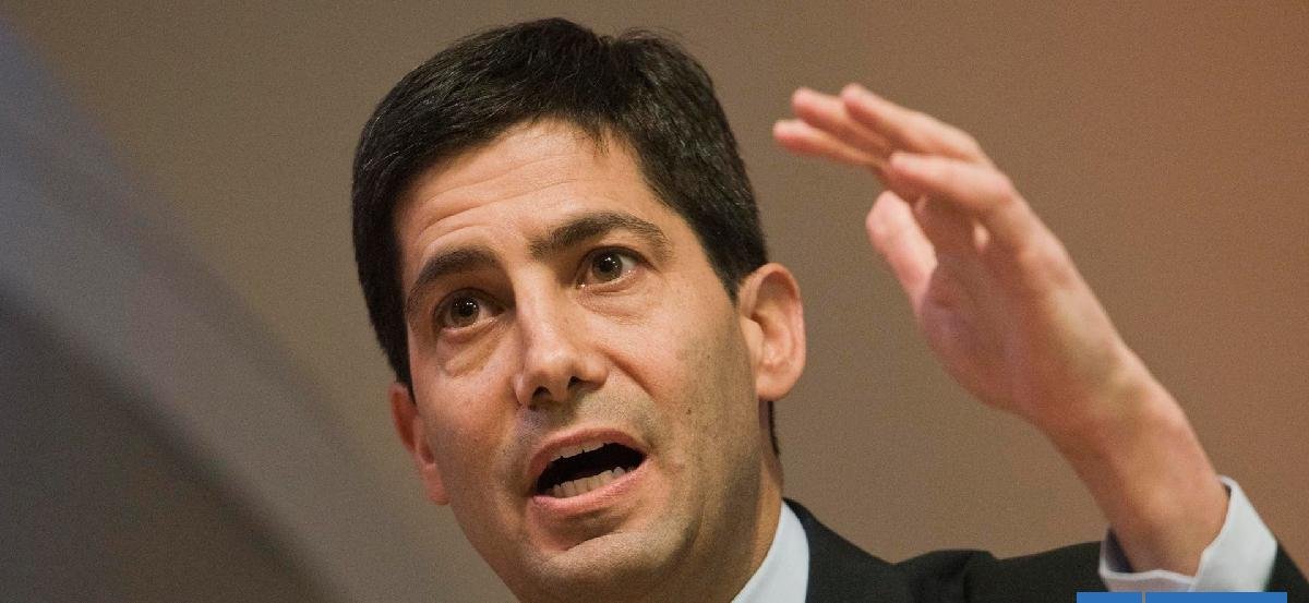 Quién es Kevin Warsh: el "halcón de la inflación" nominado por Trump para liderar la Reserva Federal
