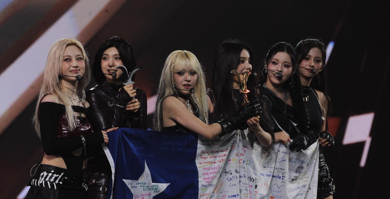 NMIXX hace historia en Viña 2026: El K-pop conquista por primera vez la Quinta Vergara con energía e intricadas coreografías