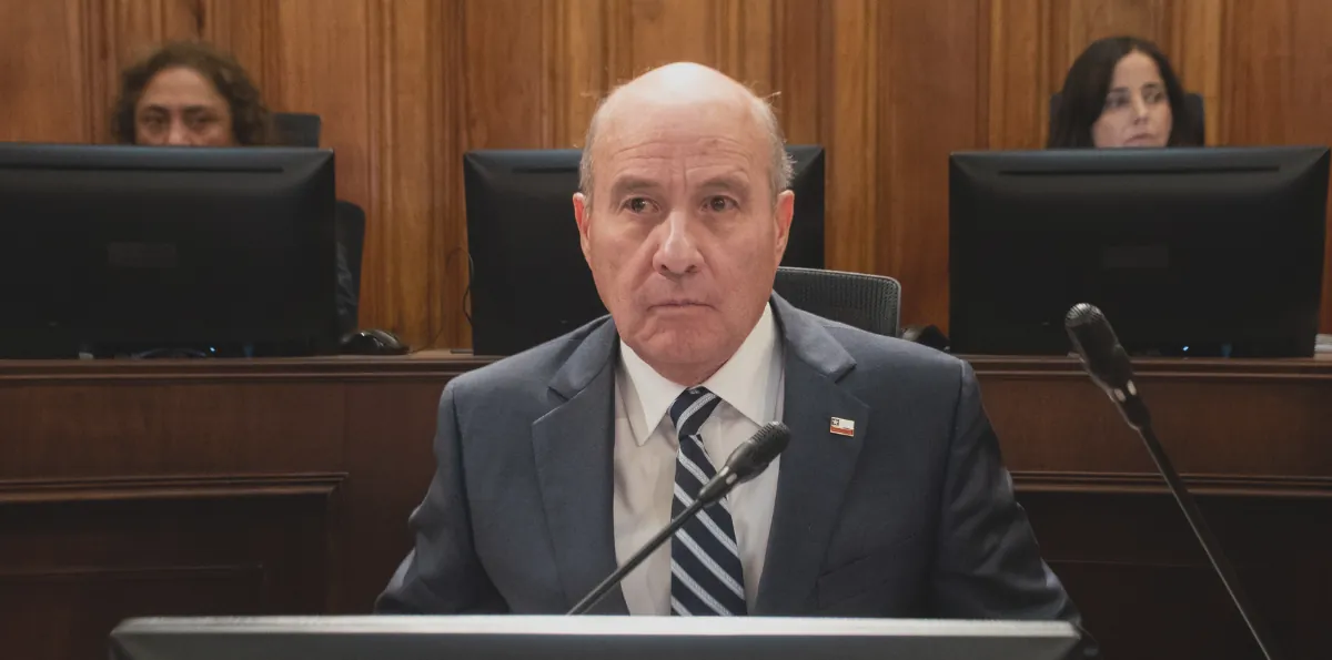 Quiroz defendió recortes en salud: es contra “operadores políticos, la ineficiencia y el fraude social”