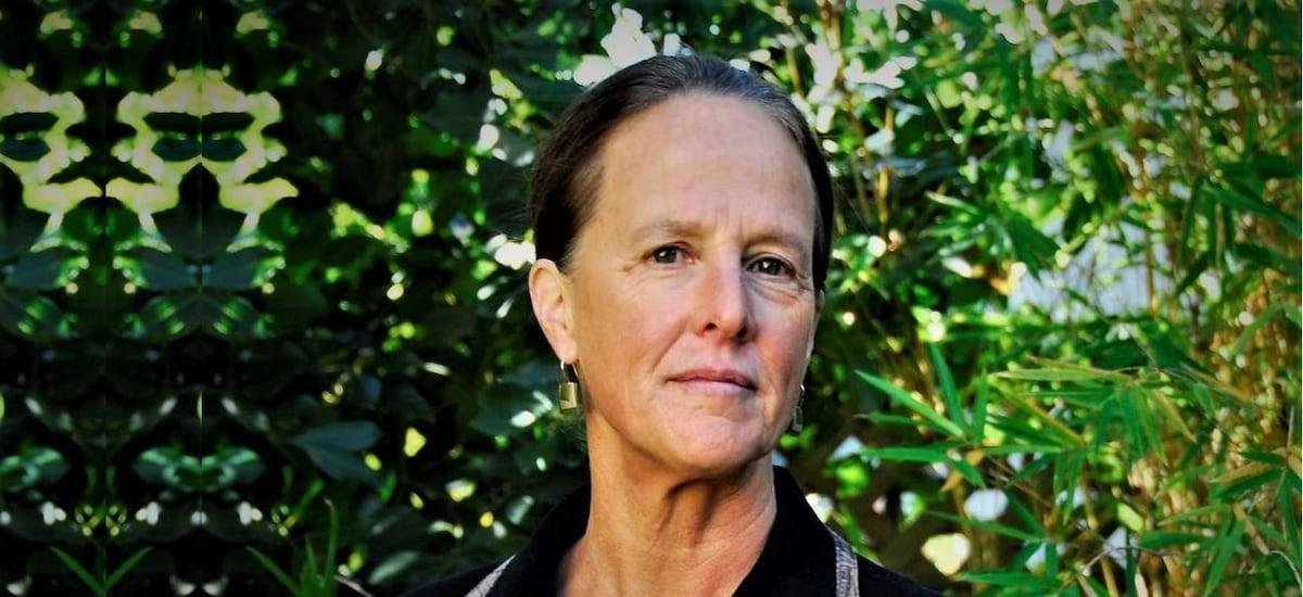 Wendy Brown, filósofa: “La izquierda ha estado en una posición reactiva, a la defensiva, durante mucho tiempo” - La Tercera