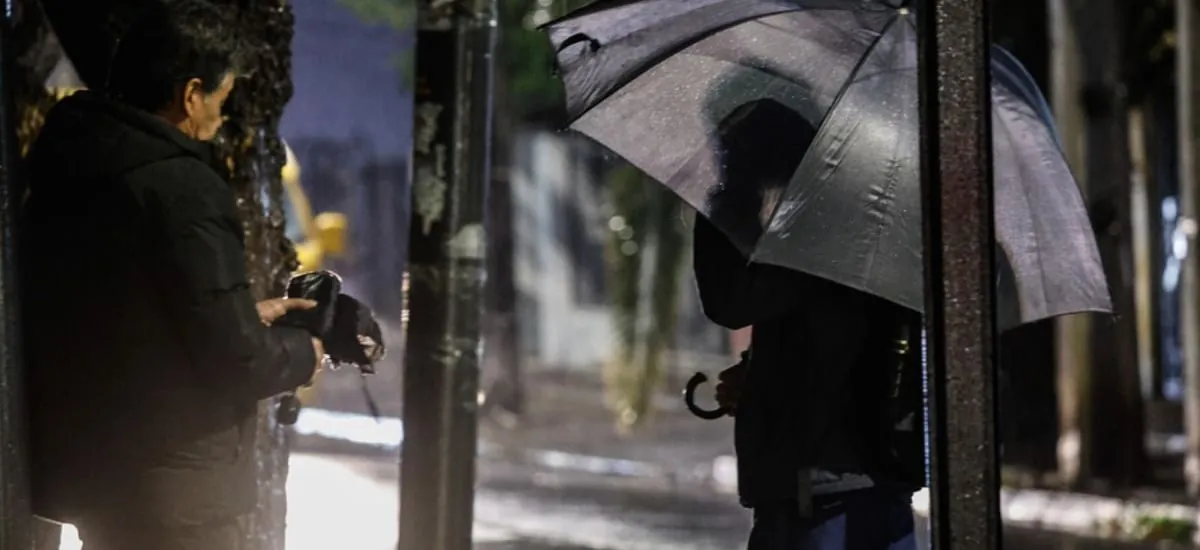 Lluvia en Santiago: ¿cuándo volverán las precipitaciones?