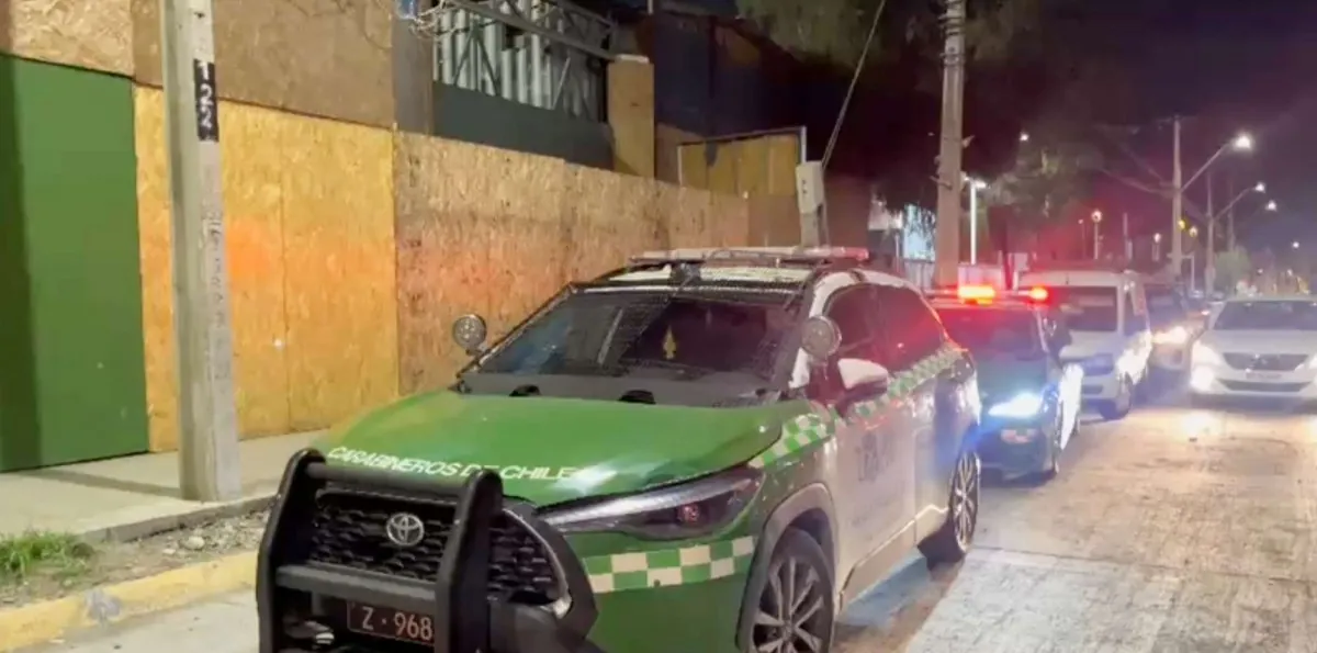 Balacera entre bandas rivales deja a niño de 12 años y hombre de 50 heridos en Lo Espejo: Menor iba a comprar a un almacén