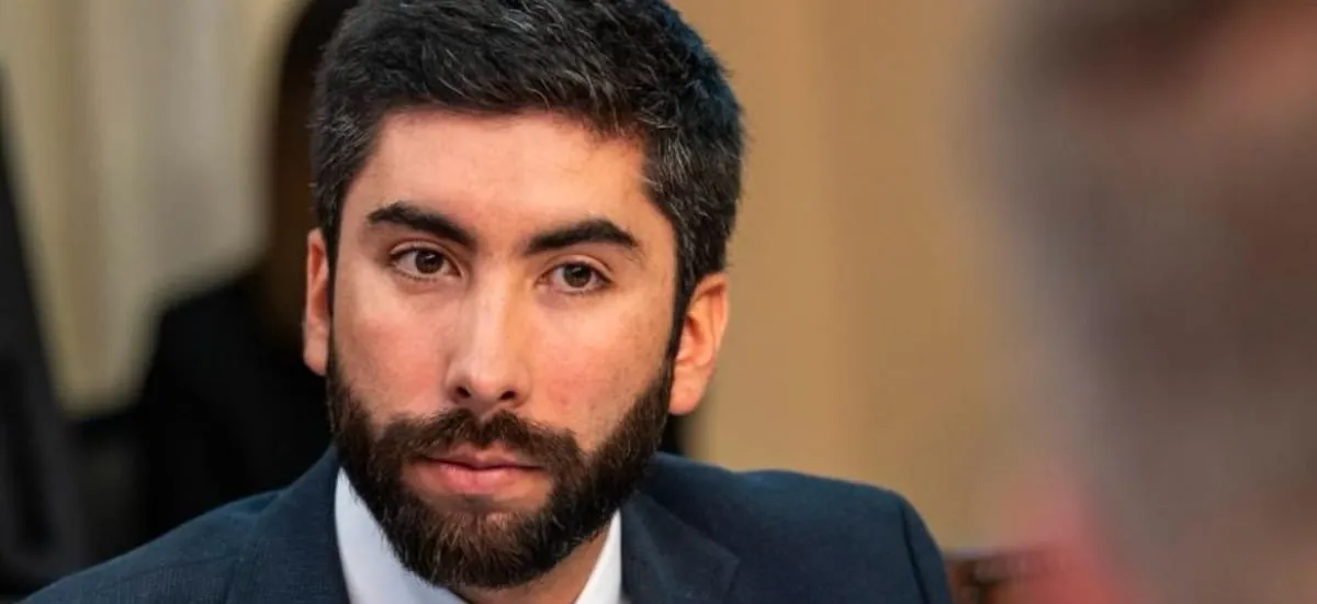 DC amenaza con expulsar a Camaño de la bancada tras permitir el triunfo de la derecha en la Cámara