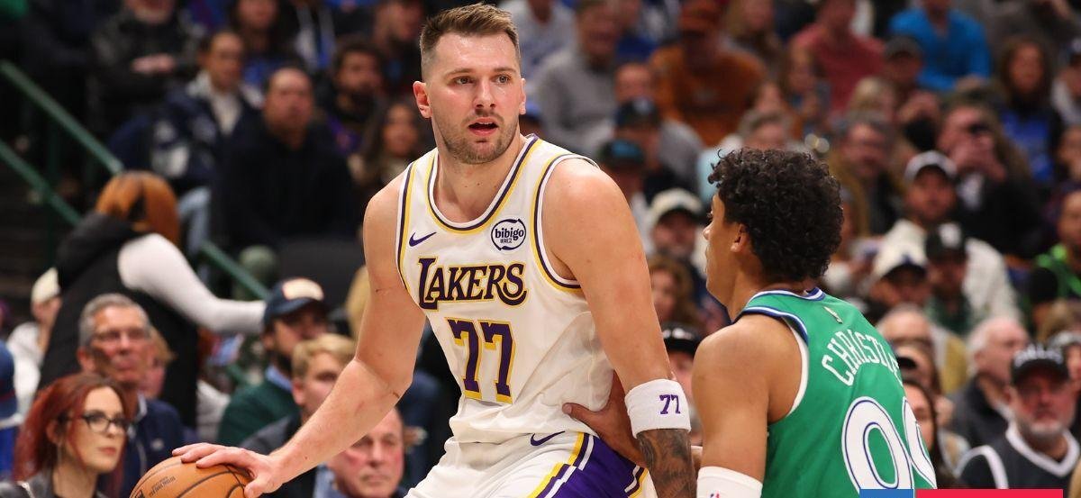 NBA: LeBron y Doncic "doman" a Dallas, los Bulls retiran el 1 y los Knicks ganan en Filadelfia