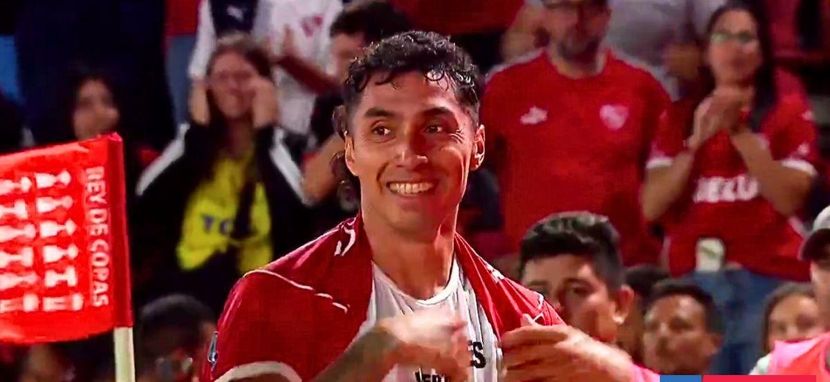 Luciano Cabral inicia con el "pie derecho" el año en Argentina: marcó en empate de Independiente