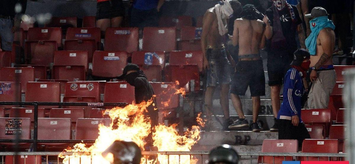 Hay castigo para La U: Tribunal de Disciplina reveló sanción por barbarie de su barra ante Audax
