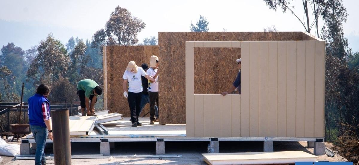 Megaincendio: comienza instalación de primeras viviendas de emergencia en Concepción