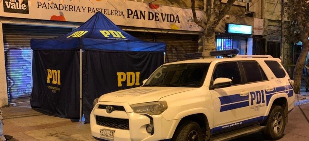 Hombre de 33 años muere apuñalado en pleno centro de Valparaíso: atacantes serían tres personas
