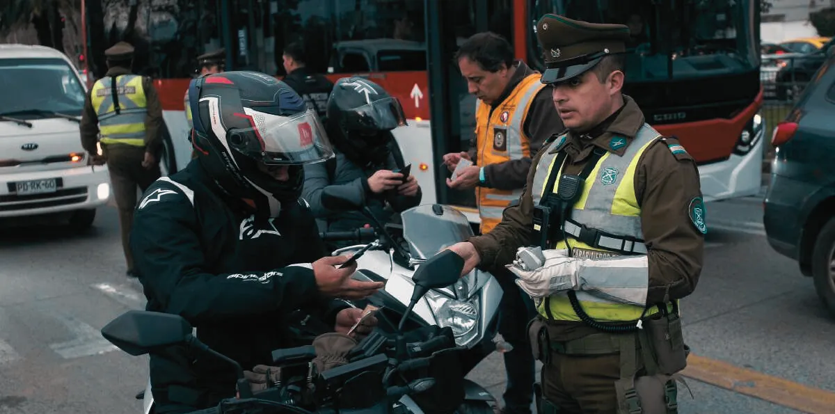 Restricción vehicular en la RM: las patentes que no pueden circular este viernes 17 de julio