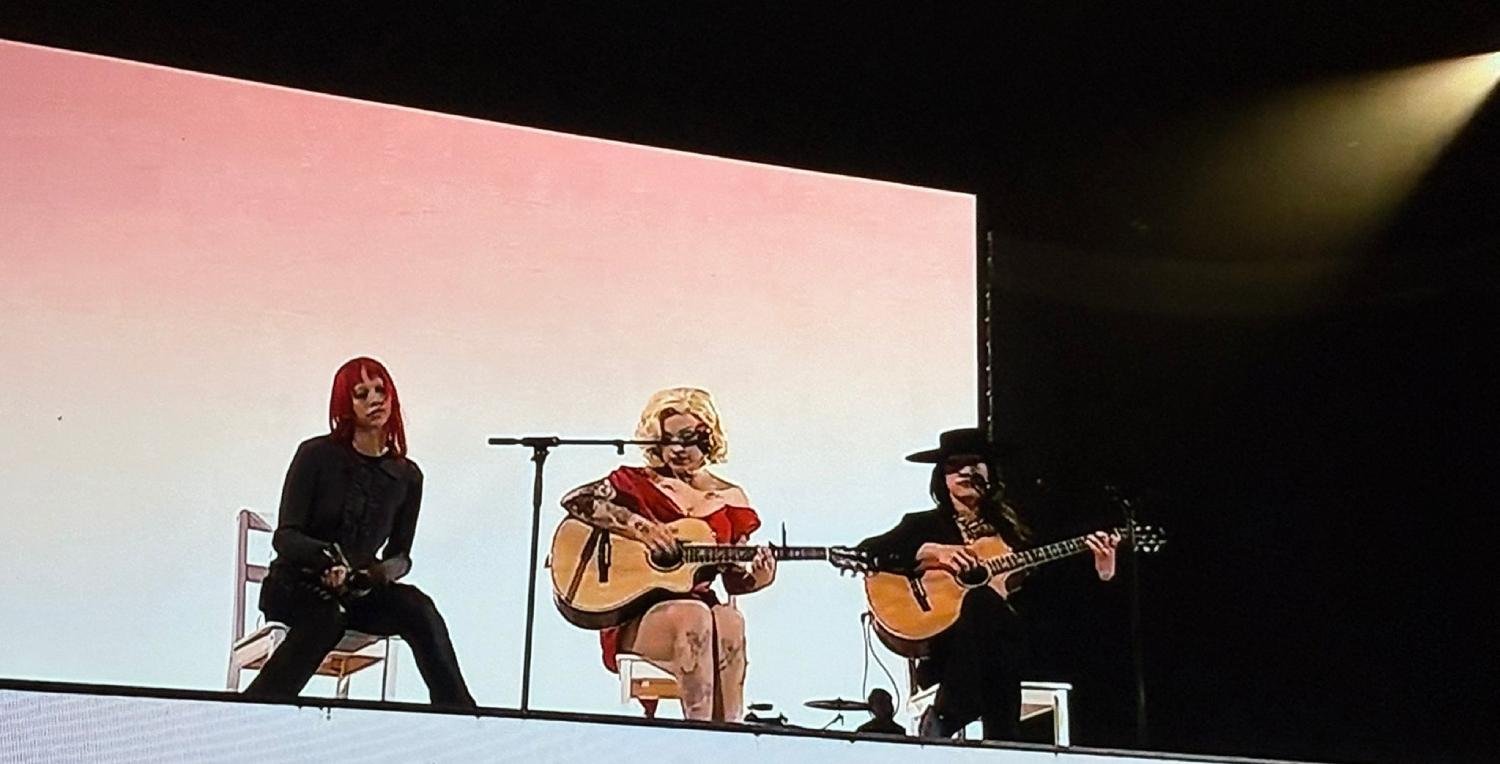 Mon Laferte regresó a Viña 2026 con invitadas de lujo: Akriilla y Javiera Electra la acompañaron en el escenario