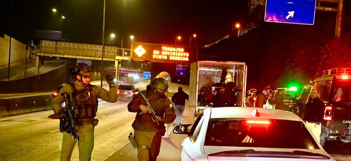 Carabineros concreta 184 detenciones en todo el país durante operativo nocturno: participaron 1.705 funcionarios