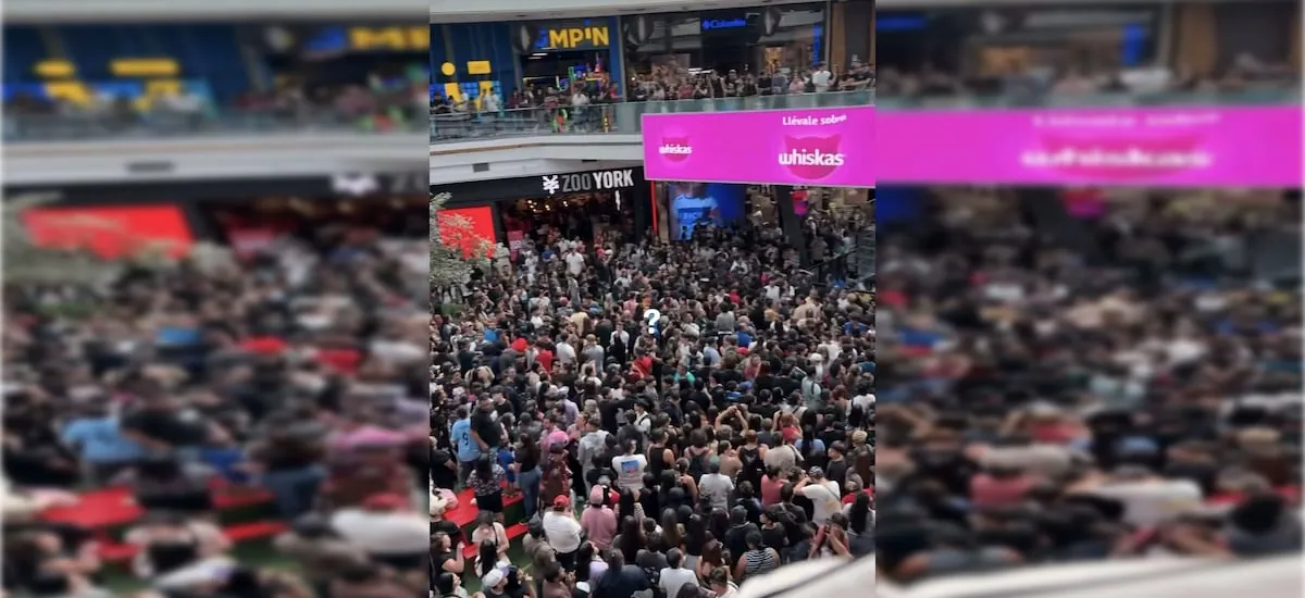 “Lluvia de plata”: caos en mall capitalino por llamado de influencers que repartieron dinero
