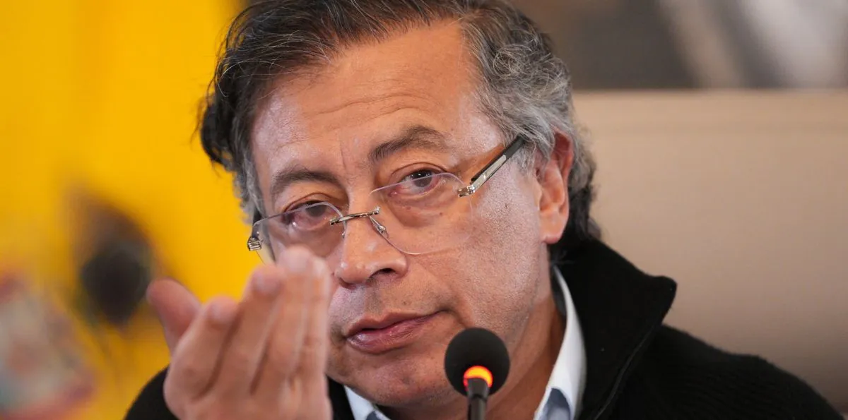 Los tuits de Petro sobre la protesta estudiantil en Chile: “Eligieron a Kast y otra vez la guerra violenta contra la juventud”