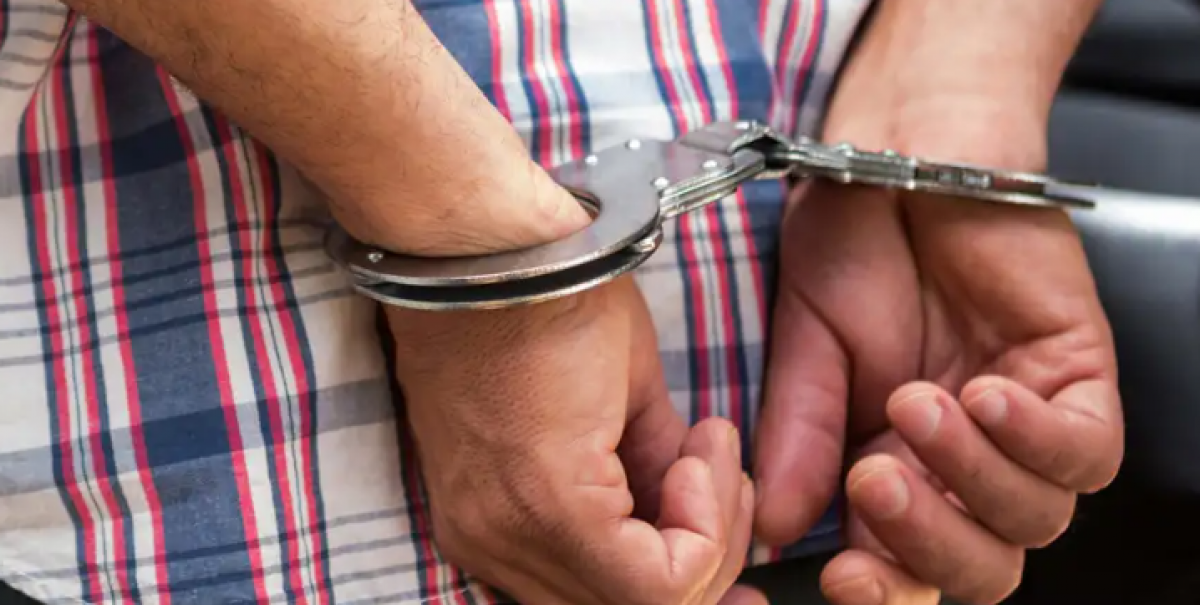 Arrestan a empresario en Argentina por fentanilo contaminado