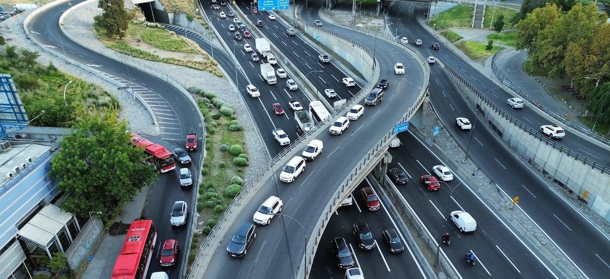 Autoridades hacen positivo balance del “súper lunes”: miércoles será la “prueba de fuego” con el retorno a clases