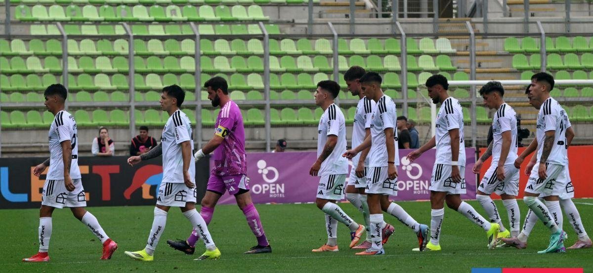 Fernando Ortiz pone pecho a las balas tras desastroso debut de Colo Colo: "Errores que cuestan caro"