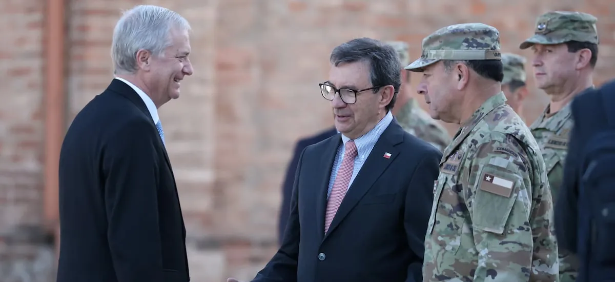 Estrecho de Magallanes: Kast visitará ejercicios militares en la zona austral en medio de tensión diplomática con Argentina
