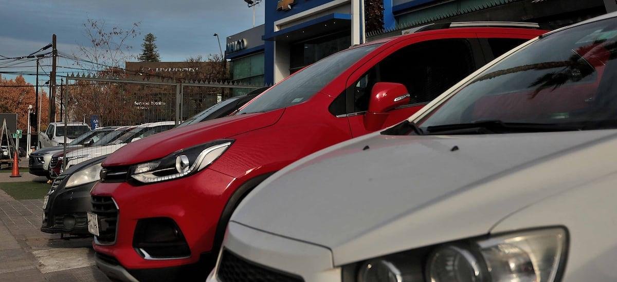 Ventas de autos nuevos frenan su alza, pero los SUV siguen ampliando su participación