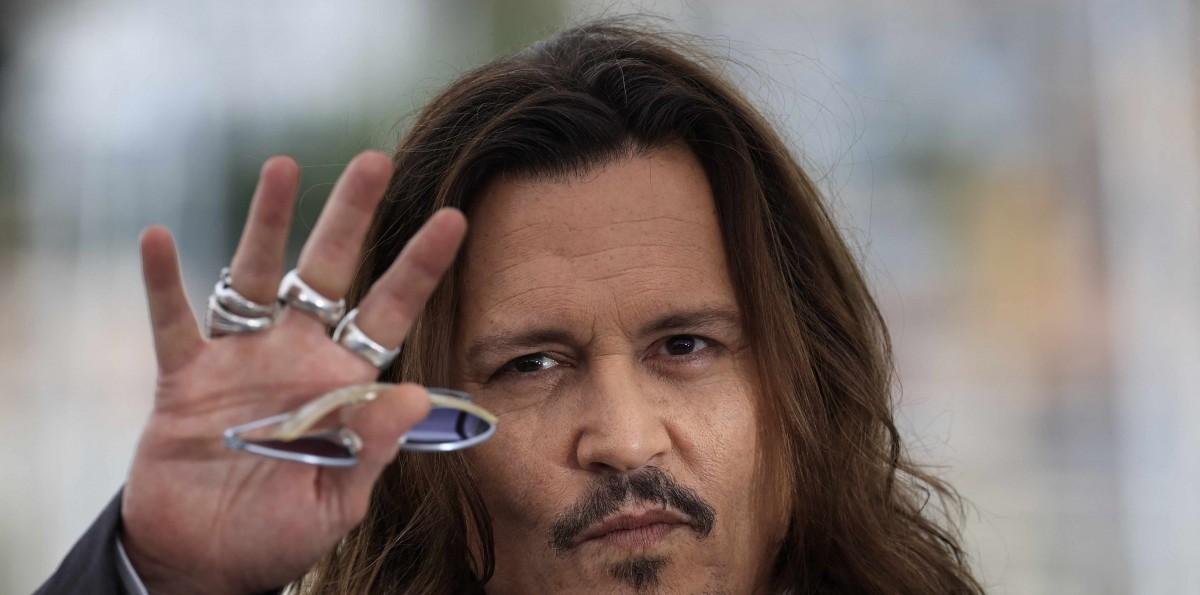 Irreconocible: Comparten imagen del actor Johnny Depp en un set de rodaje para su próxima película