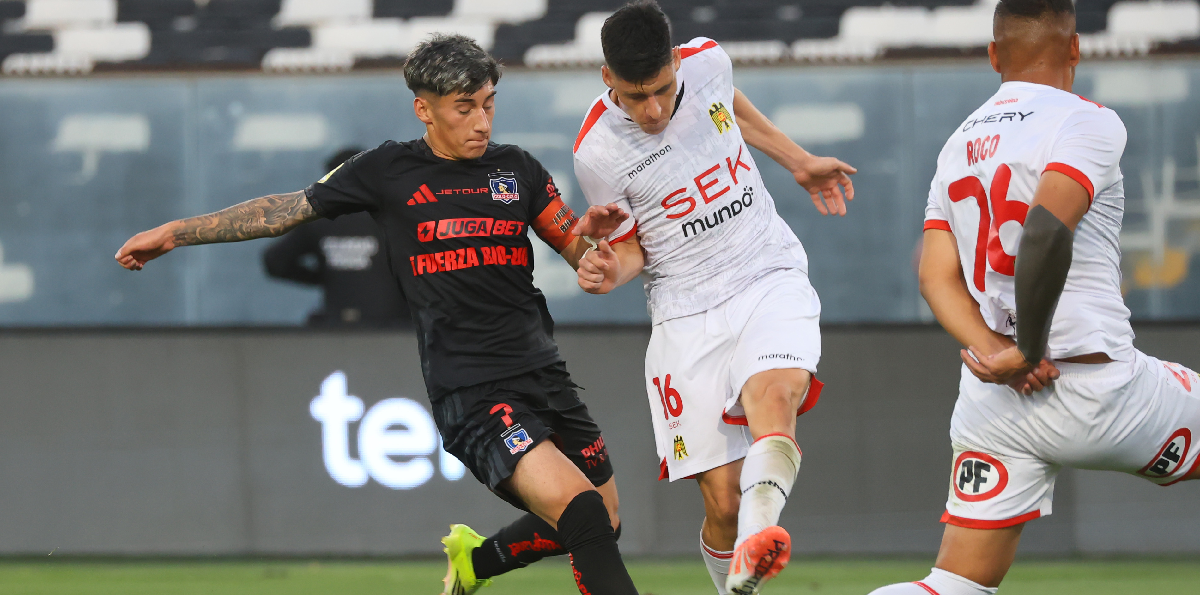 Colo Colo igualó sin goles ante Unión Española en la Noche Alba