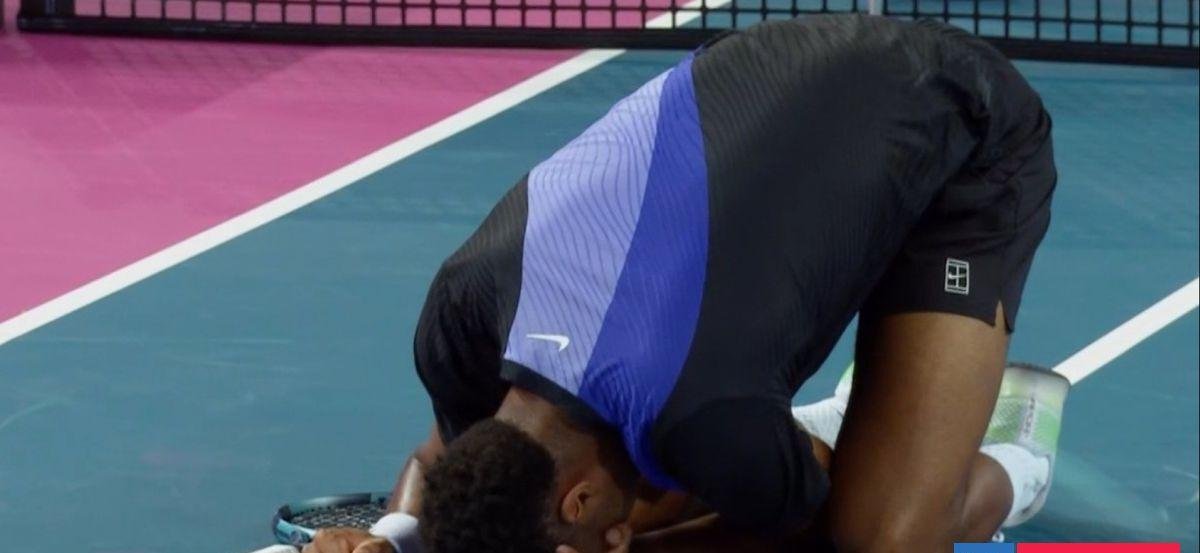 La curiosa "autolesión" que sufrió francés disputando el único ATP de la semana: tuvo que abandonar