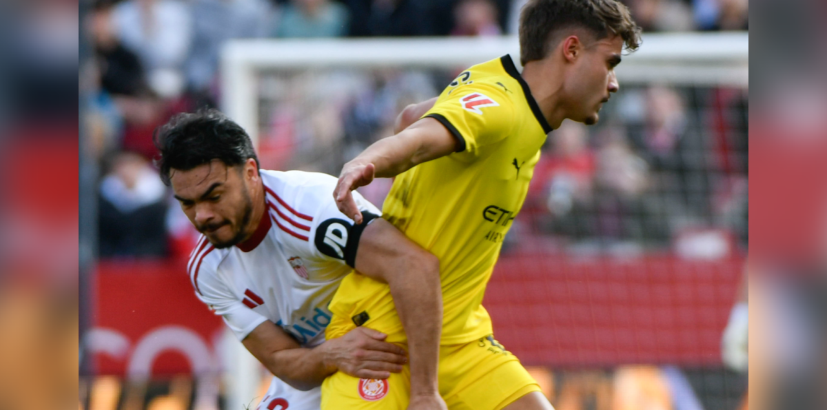 Sevilla se salvó tras un agónico penal de Suazo y rescató un empate contra Girona
