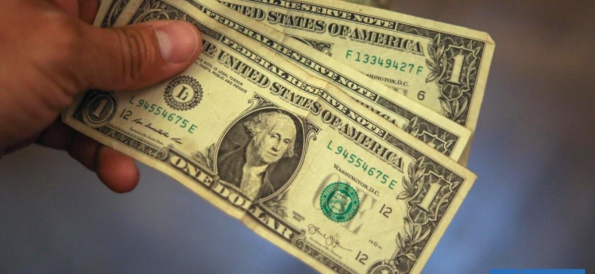 Tras escalada militar de EEUU en Irán: el dólar en Chile sube unos $15 y se acerca a los $890