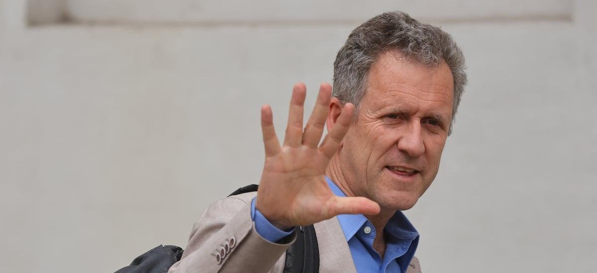 Comisión de RR.EE. del Senado se suma a la de la Cámara y convoca a Van Klaveren y Muñoz por polémica de cable chino
