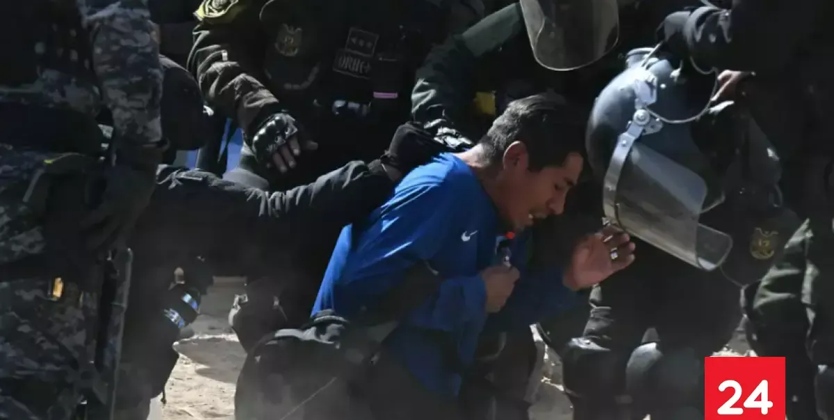 Caen bloqueos en rutas de Bolivia