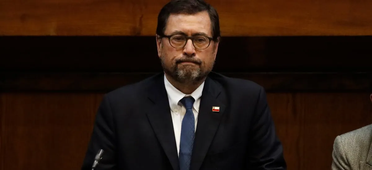 Diputados de oposición piden declarar persona non grata a embajador de EE.UU. y cuestionan tono del canciller
