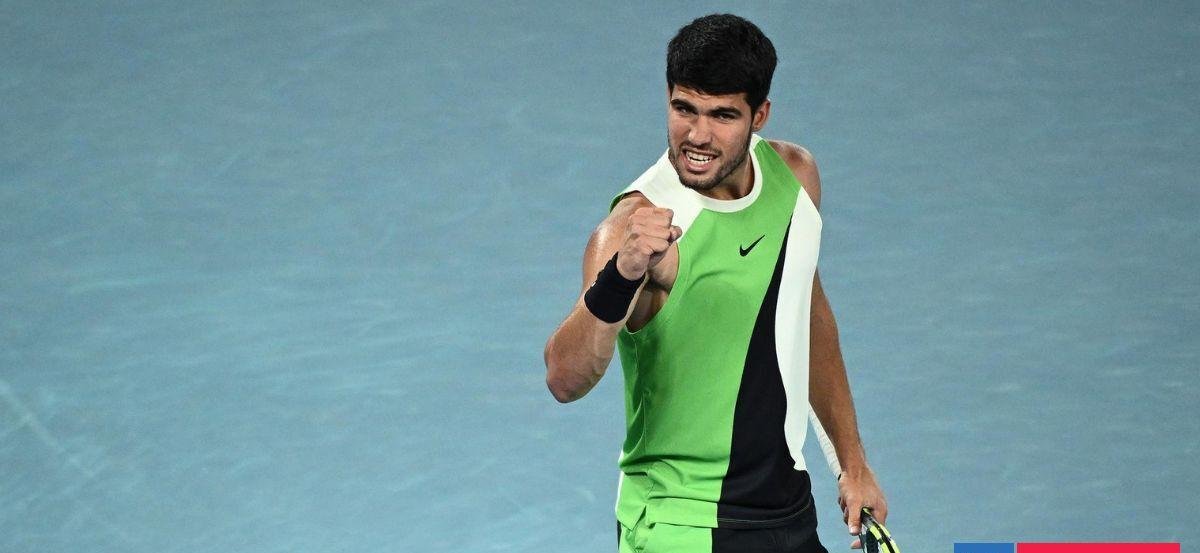 Carlos Alcaraz convirtió Australian Open en un funeral: arrasó con local De Miñaur y avanzó a semis
