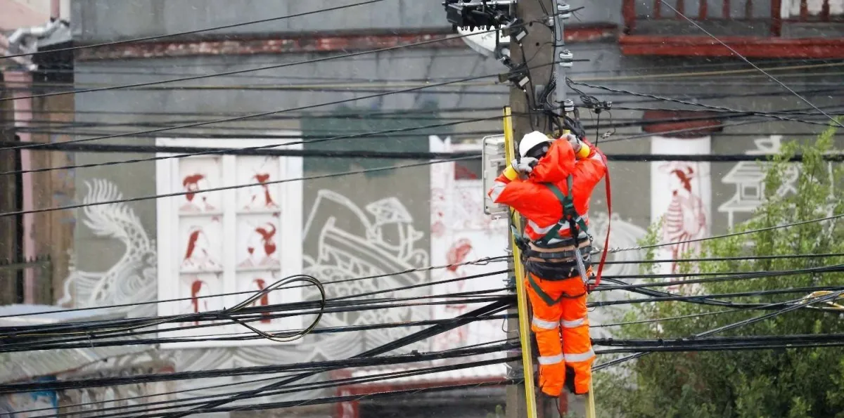 Hasta 8 horas sin luz: Estas son las 11 comunas de la RM afectadas este miércoles 23 de septiembre