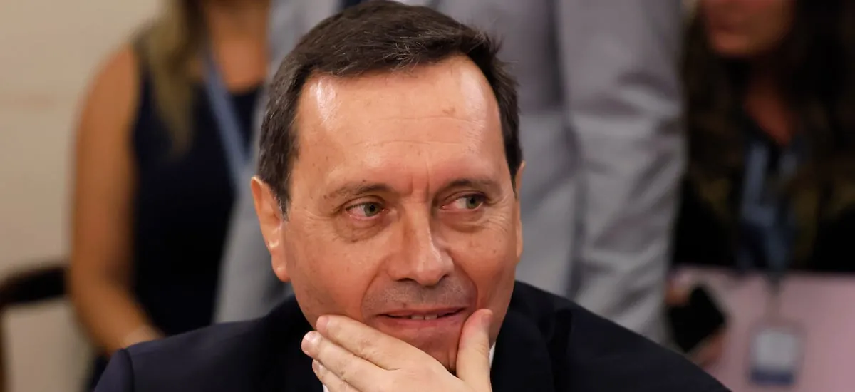 Cerna se ciñe a versión del gobierno, asume responsabilidad por salida de Peña y dice que conversación con Steinert está “sujeta a reserva”