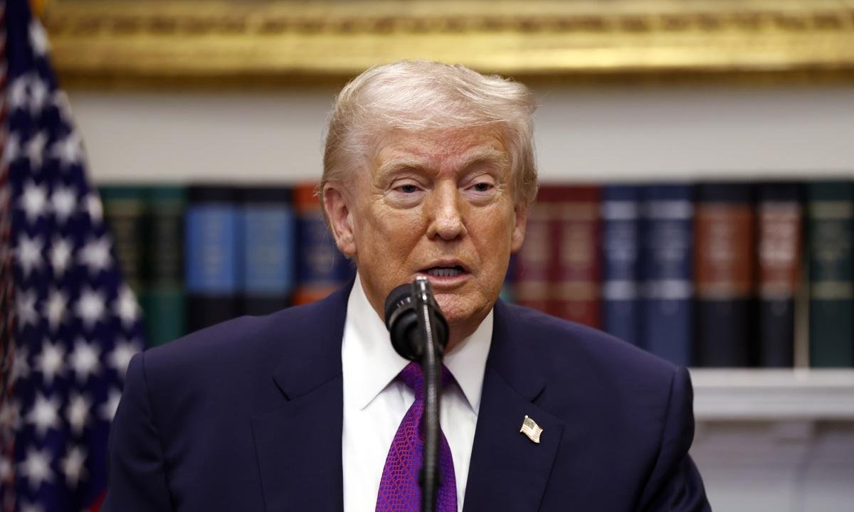 Irán dispuesto a negociar mientras sigue la ofensiva que Trump vaticina de 4 semanas