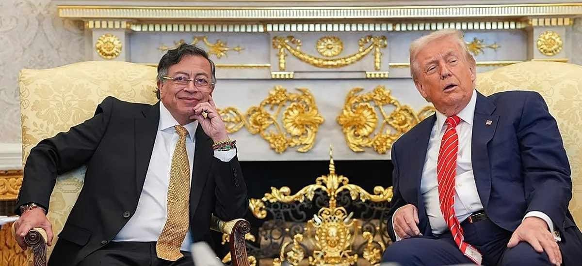 Cómo fue la reunión entre Gustavo Petro y Donald Trump (y qué regalos intercambiaron)