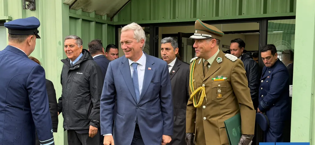 Presidente Kast llegó hasta Puerto Varas para despedir al mártir de Carabineros, Javier Figueroa