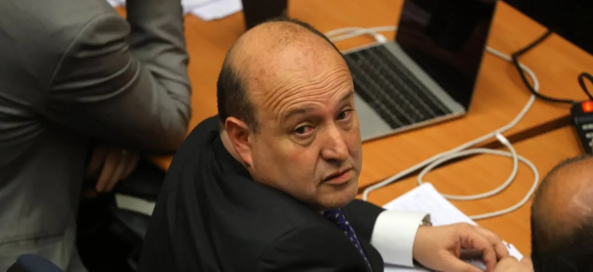 Defensa de Guerra dice que fiscal Mario Carrera pidió prisión preventiva para el expersecutor por “mero capricho”