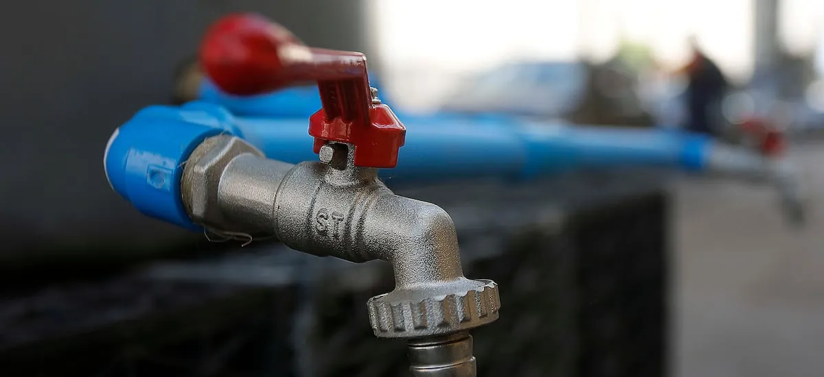 Las 2 comunas de la RM con corte de agua programado para este miércoles