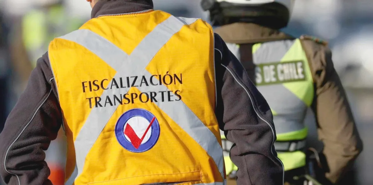 Restricción vehicular: ¿Qué autos no pueden circular este jueves en Santiago?