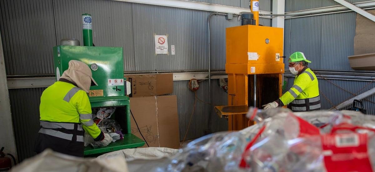 Recicladores de base: el eslabón crítico para cumplir las metas de la Ley REP en Chile