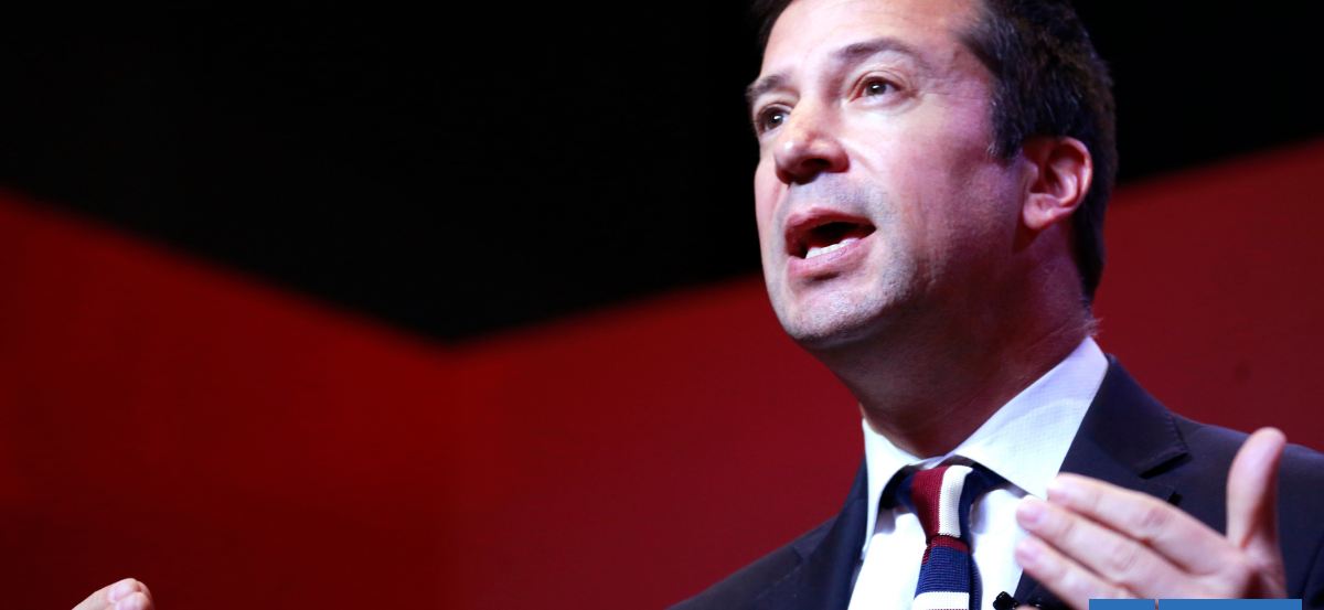 Exministro Lucas Palacios alerta por desempleo y cuestiona medición del desempeño económico en Chile