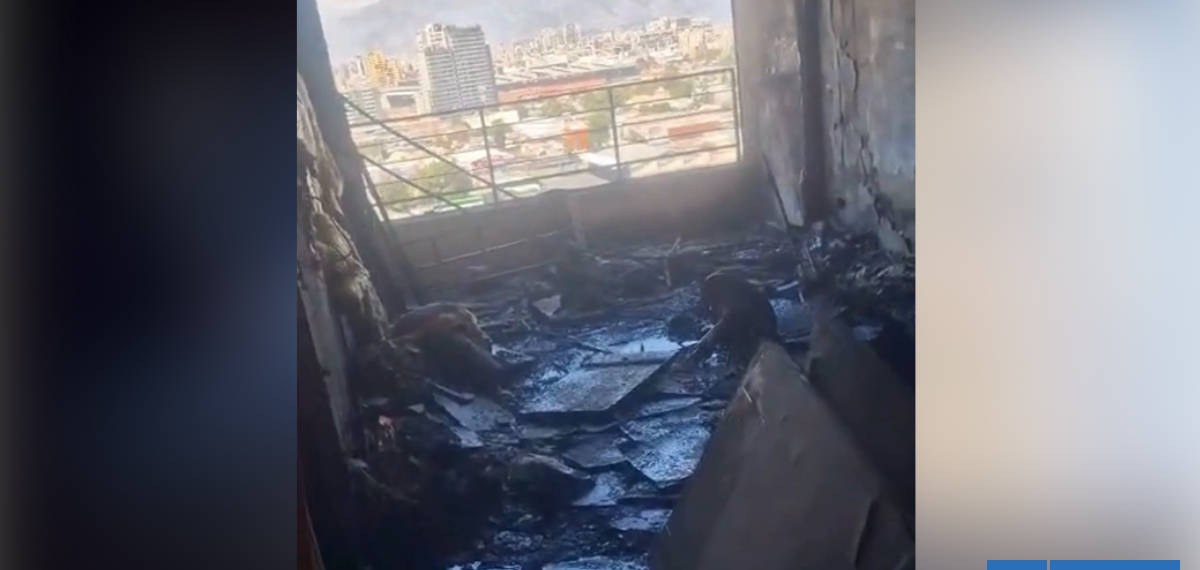 Vecinos de departamentos incendiados en Estación Central comparten videos desde interior del edificio