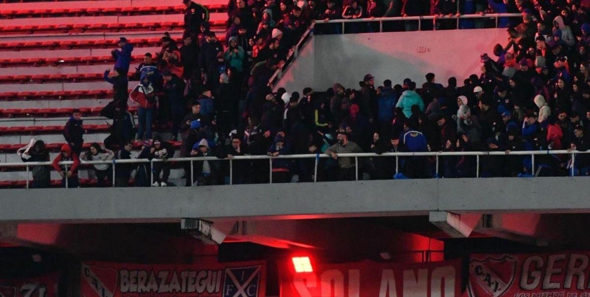 Hincha explica los motivos de salud que le impiden volver a Chile tras los incidentes en Avellaneda