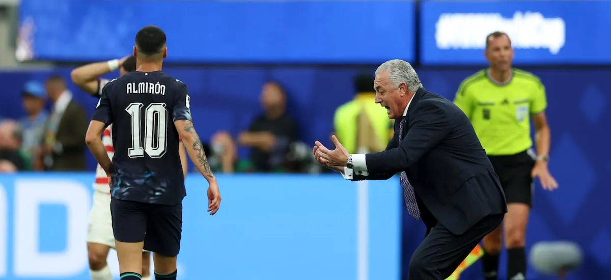El curioso análisis de Gustavo Alfaro sobre Paraguay en el Mundial: “Es un verdadero parto; con dolor y el cordón cruzado”