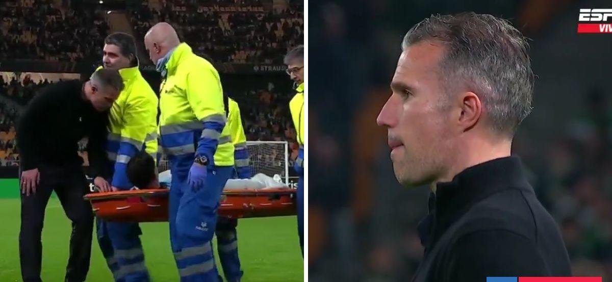 La impactante imagen de Robin van Persie en Europa League: su hijo sufrió grave lesión a metros de él