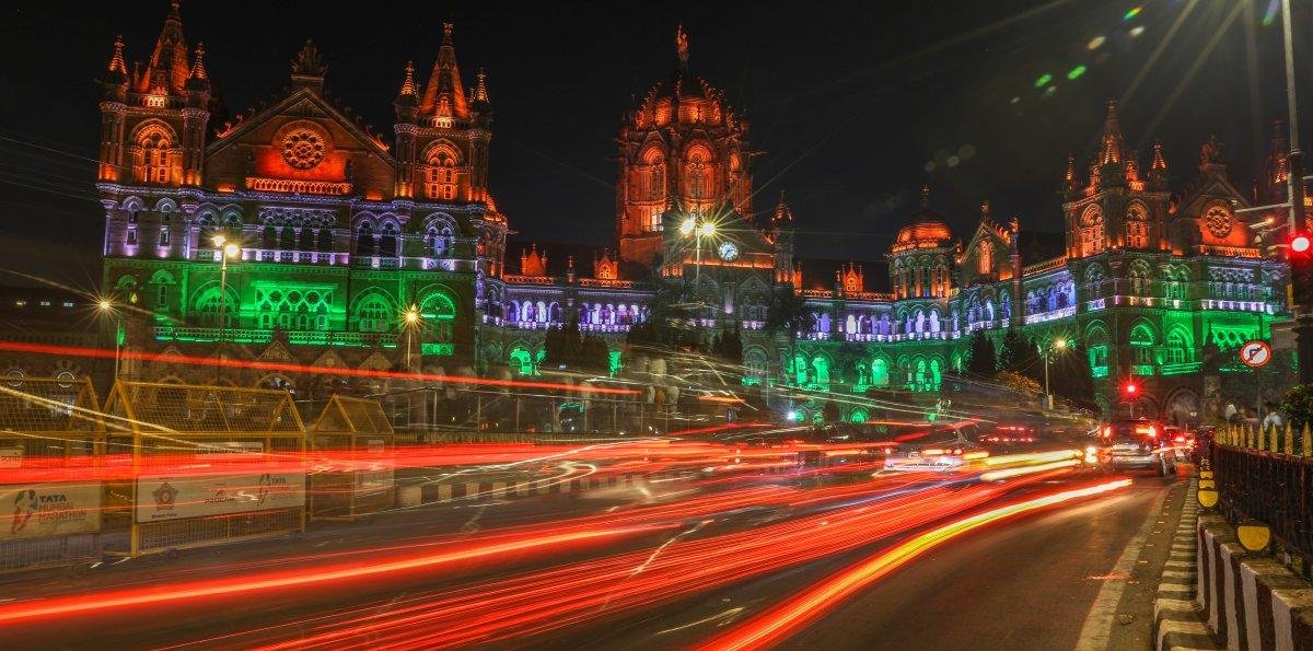 Economía de India crecerá 7,4% este año fiscal, para consolidarse como cuarta potencia mundial