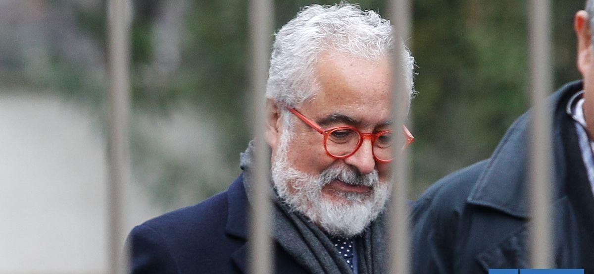 Fiscalía solicita penas contra imputados en caso Audios: 14 años de cárcel a Hermosilla y 20 a Sauer