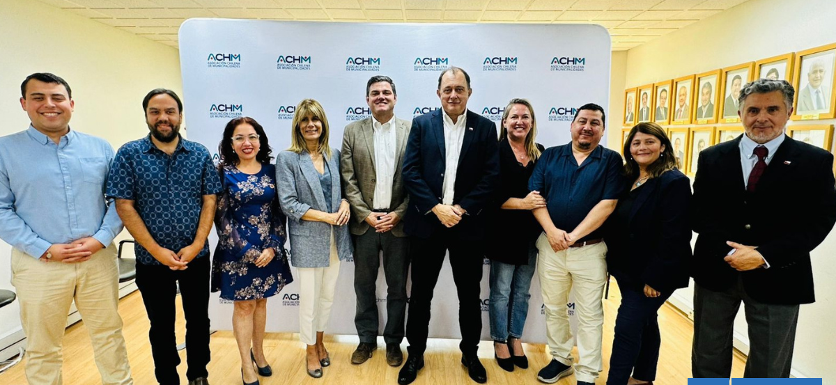 ACHM y futuros ministros acuerdan mesas de trabajo por vivienda y alza en cuentas de la luz