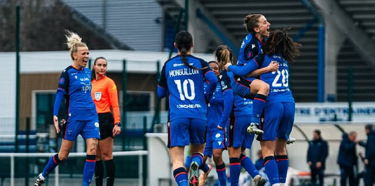 Exentrenador francés Guy Roux: "La mujer está hecha para dar a luz y no para el fútbol"